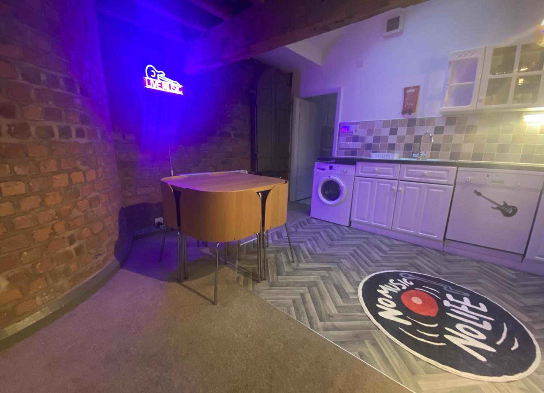 Button Street By Ustay Apartment